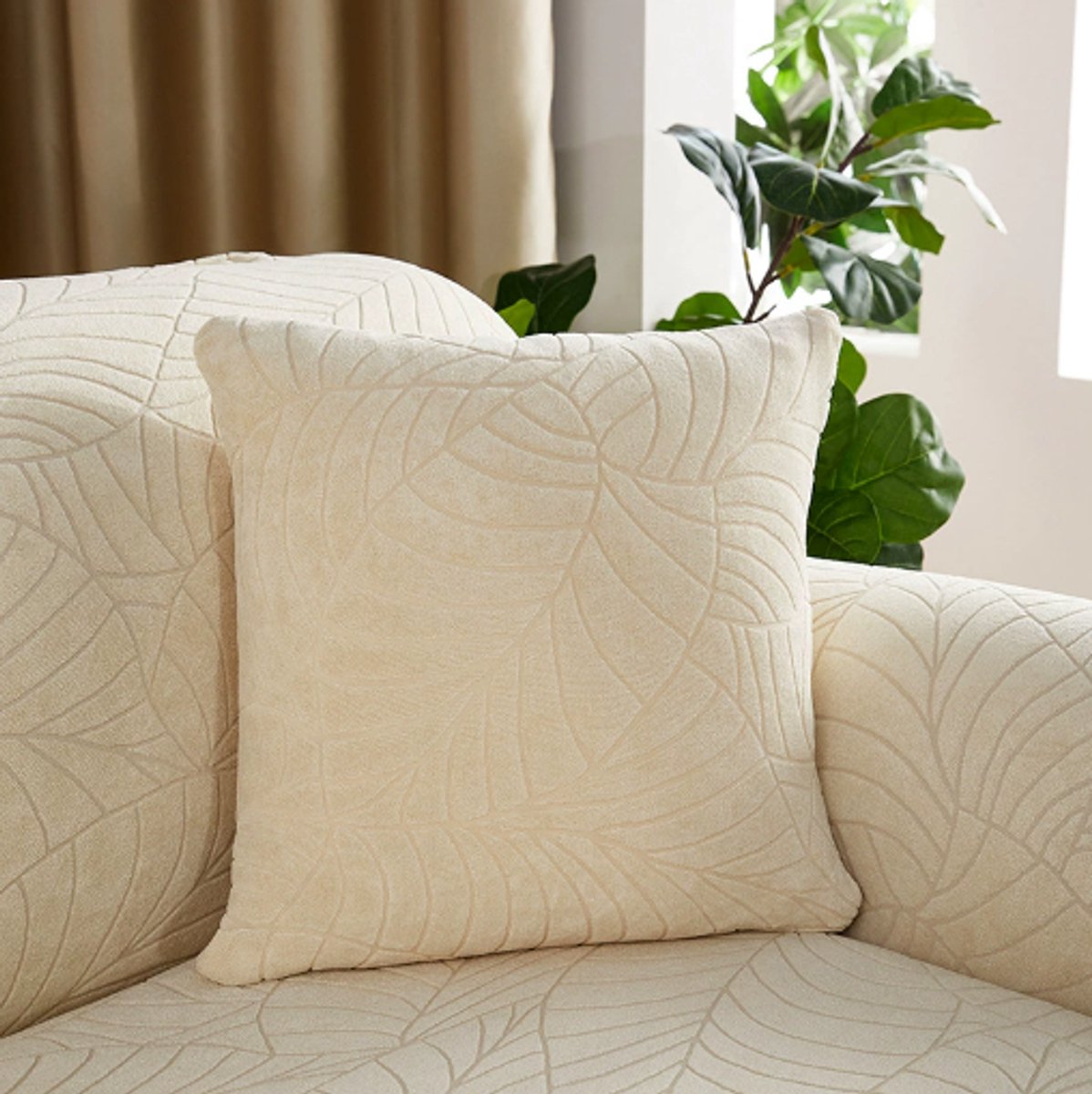 Waterproof cushion cover 45x45 - Set of 2 cushion covers - Beige jacquard leaf pattern - Image 1