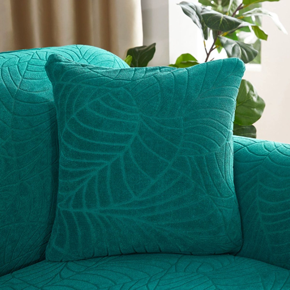 Waterproof cushion cover 45x45 - Set of 2 cushion covers - Bright green jacquard leaf pattern - Image 1