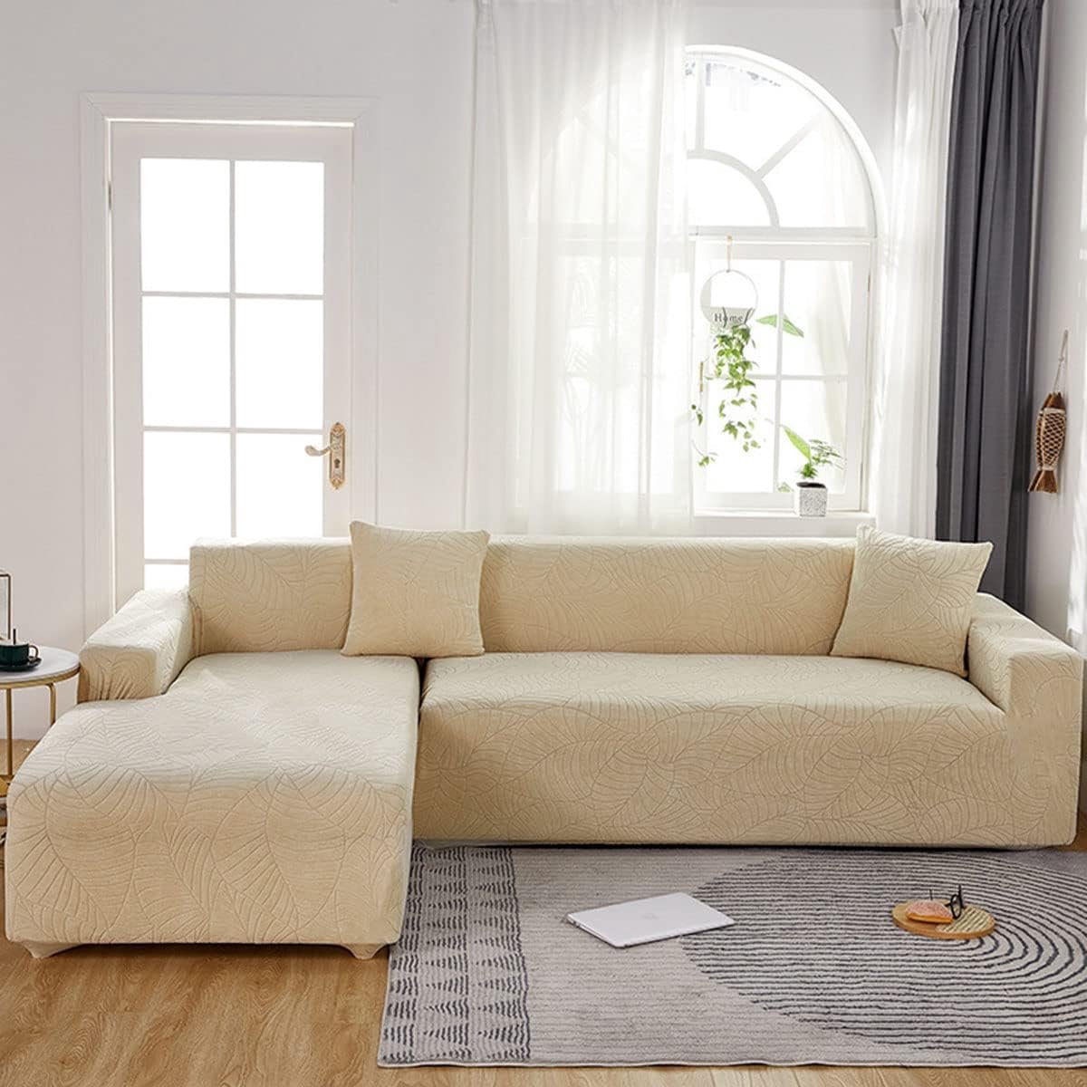 Waterproof sofa cover - Beige jacquard leaf pattern - For 2-seater sofa (145-180 cm) - Image 1