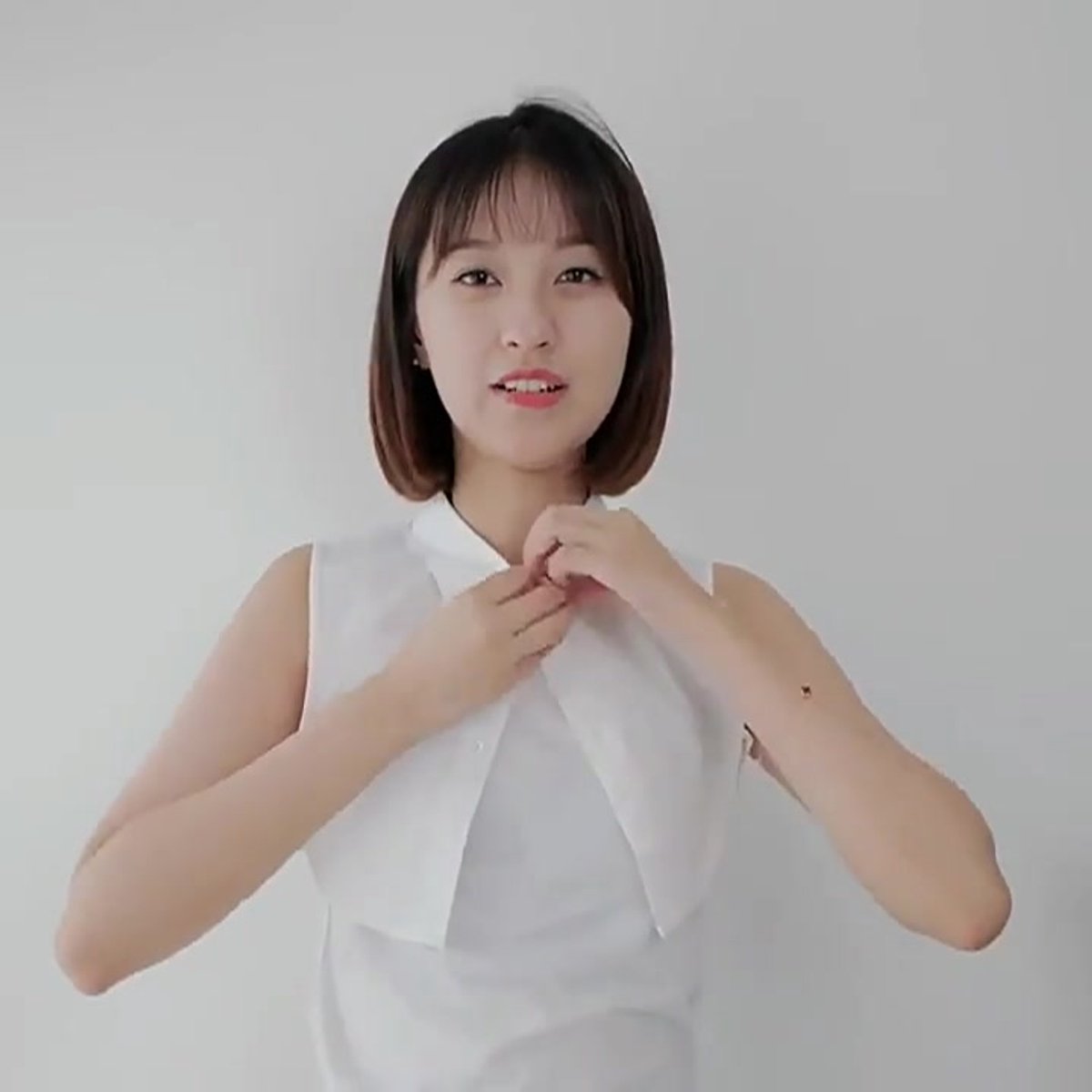 Set of 2 Women's Shirt Collars - Detachable Pointed Collar Basic - Collars for Women - Detachable Women's Collars to Wear Undergarments - Shirt Collar - Shirt Collar - Faux Detachable Collar - Shirt Replacement - One Size Adjustable - Blue and White - Image 2