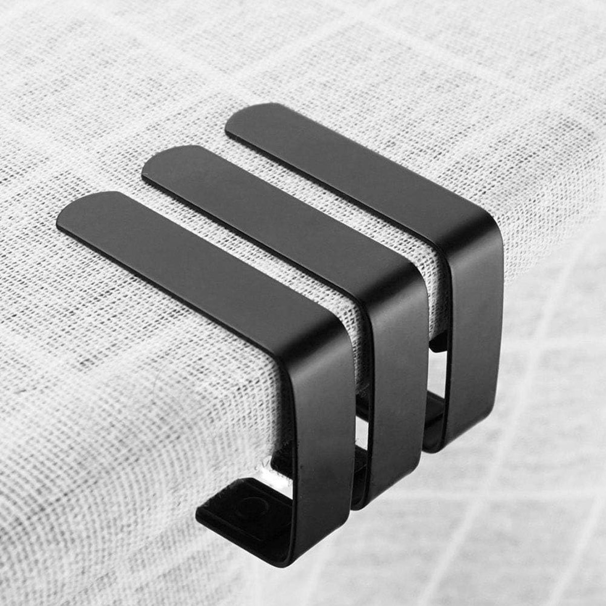 Tablecloth Clips - 12 Pieces - Tablecloth Clips - Table Linen Clips - Small Clips - Adjustable Tablecloth Holders - Table Accessories - Garden Items - Tablecloth Securing - For Thick Tables - For Thick Garden Tables - Stainless Steel - 5 x 4 Cm - Image 2