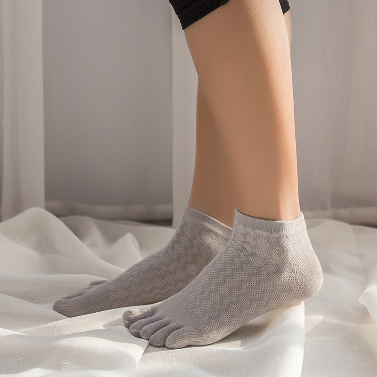Toe Socks - Women's - Toe Socks - 6 Pairs - Cotton - Yoga Socks - Smooth Toe Seam - No Annoying Seams - Toe Socks - Toesocks - Ladies - Runner Toe Socks - Yoga Socks - Antibacterial - Breathable - Elasticity - Comfortable Socks - Image 4