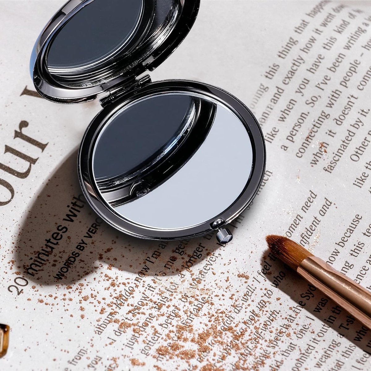 Makeup Mirror - Mirror - Hand Mirror - Pocket Mirror - Travel Mirror - Makeup Mirror - Mini Makeup Mirror - Foldable - Foldable - Compact - Portable - Black - Image 5