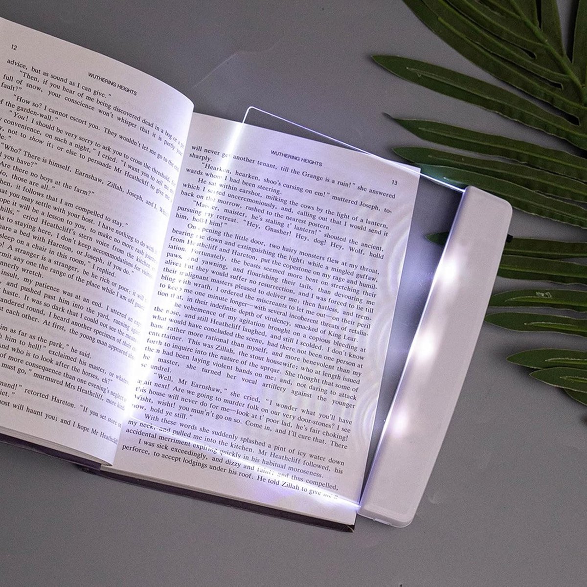 reading light for book - reading light - bookmark Book lamp - reading light for in bed - flat reading light - flexilight reading light - Battery operated (Requires 3 AA batteries, not included) - Suitable for reading in the evening - White - Image 1
