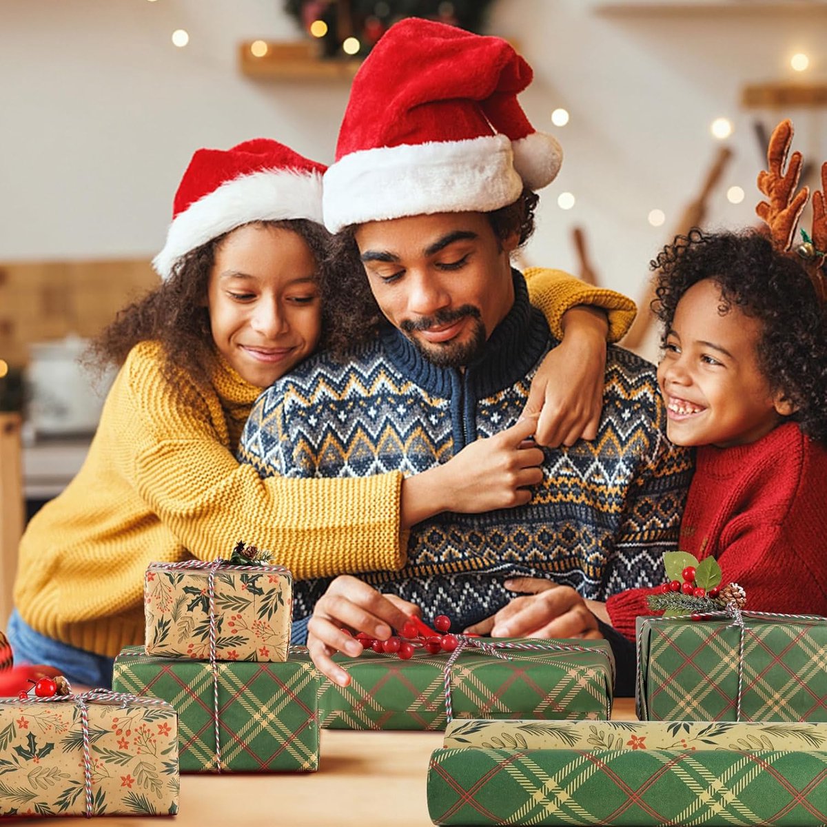 Wrapping paper - Christmas wrapping paper - Christmas gift paper - Wrapping paper with figures - 43 x 300cm - 2 Rolls - Christmas paper wrapping paper for Christmas - Christmas paper wrapping paper for children - gift paper - Kraft gift paper - Christmas - Image 2