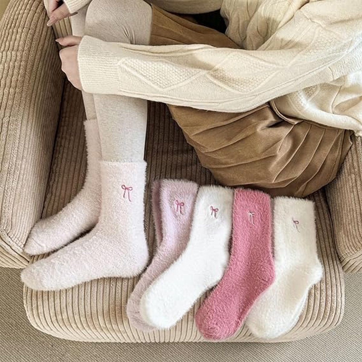 pairs - House socks - Women's house socks - Warm winter socks - Plush socks - Non-slip socks - Fluffy socks - Fuzzy slipper socks - Sleep socks - Coral fleece sleep socks - soft bed socks for women - for cold nights - pink - Image 4