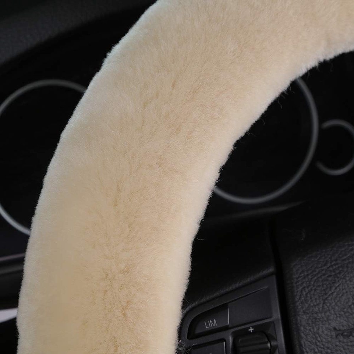 Plush Steering Wheel Cover - Car Steering Wheel Cover Plush - Car Steering Wheel Cover Set - Winter Steering Wheel Cover - Extra Soft Plush - Universal - car accessories - For steering wheels with a diameter of 37-39 cm - Beige - Image 2
