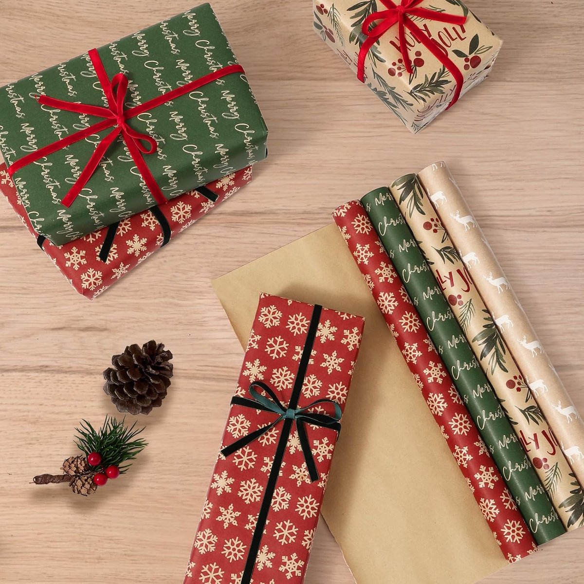 Wrapping paper - Christmas wrapping paper - Christmas gift paper - Wrapping paper with figures - 43 x 300cm - 4 rolls - Christmas paper wrapping paper for Christmas - Christmas paper wrapping paper for children - gift paper - Kraft gift paper - Christmas - Image 2