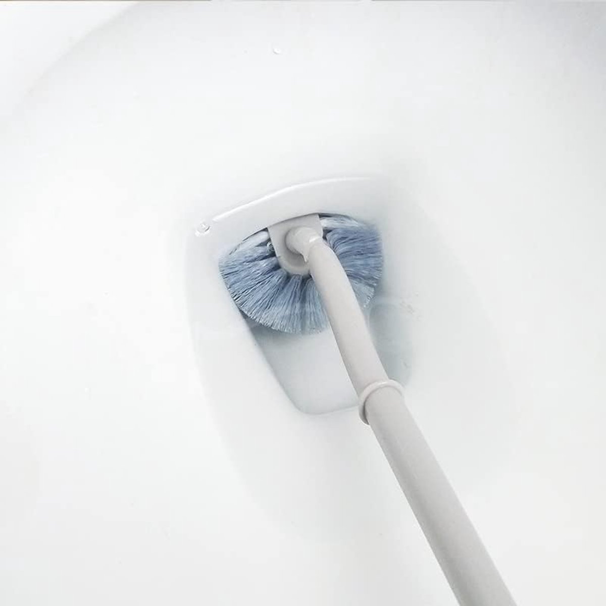 Toilet brush - 2 pieces - Toilet brush - Curved toilet brush - Toilet brush - With handle - Long handle - Universal - for deep cleaning, long plastic handle and flexible bristles - White - Image 6