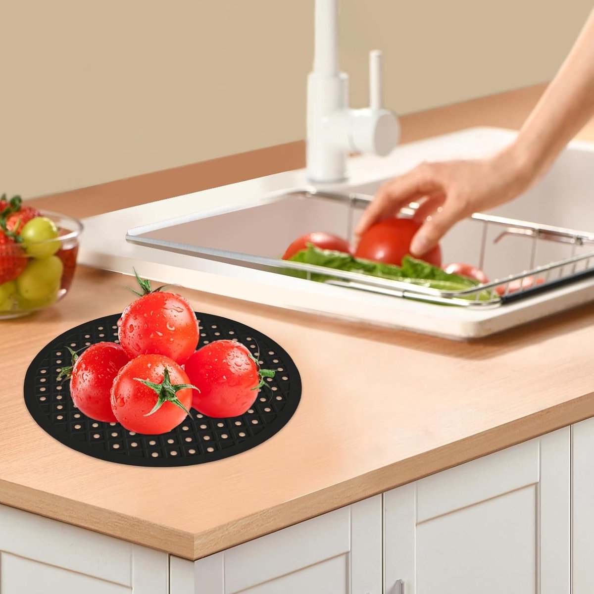 1 Piece Silicone Sink Mat - Washbasin Mat - Sink Mat - Sink Mats - Rubber Countertop Mat for Sink - Cuttable - Foldable - Non-slip - Round sink mat - Protective mat - For countertop - Round Black - ø 31 Cm - Image 5