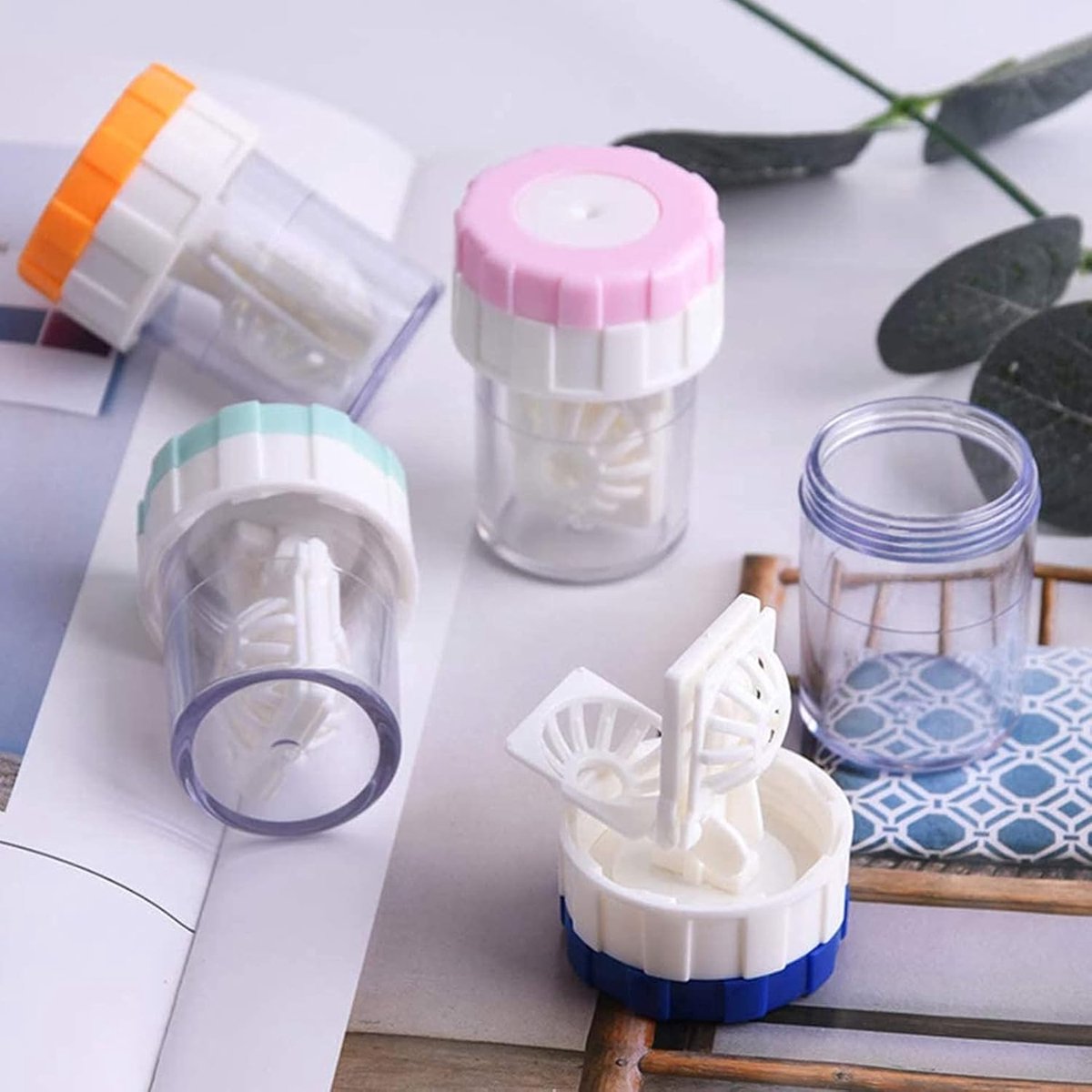 Lens case - 4 pieces - Contact lens holder - lens cleaning container - portable contact lens cleaner - contact lens cleaner - contact lens container cleaner - contact lens case - plastic - Manual contact lens cleaner - Travel storage set - Image 3