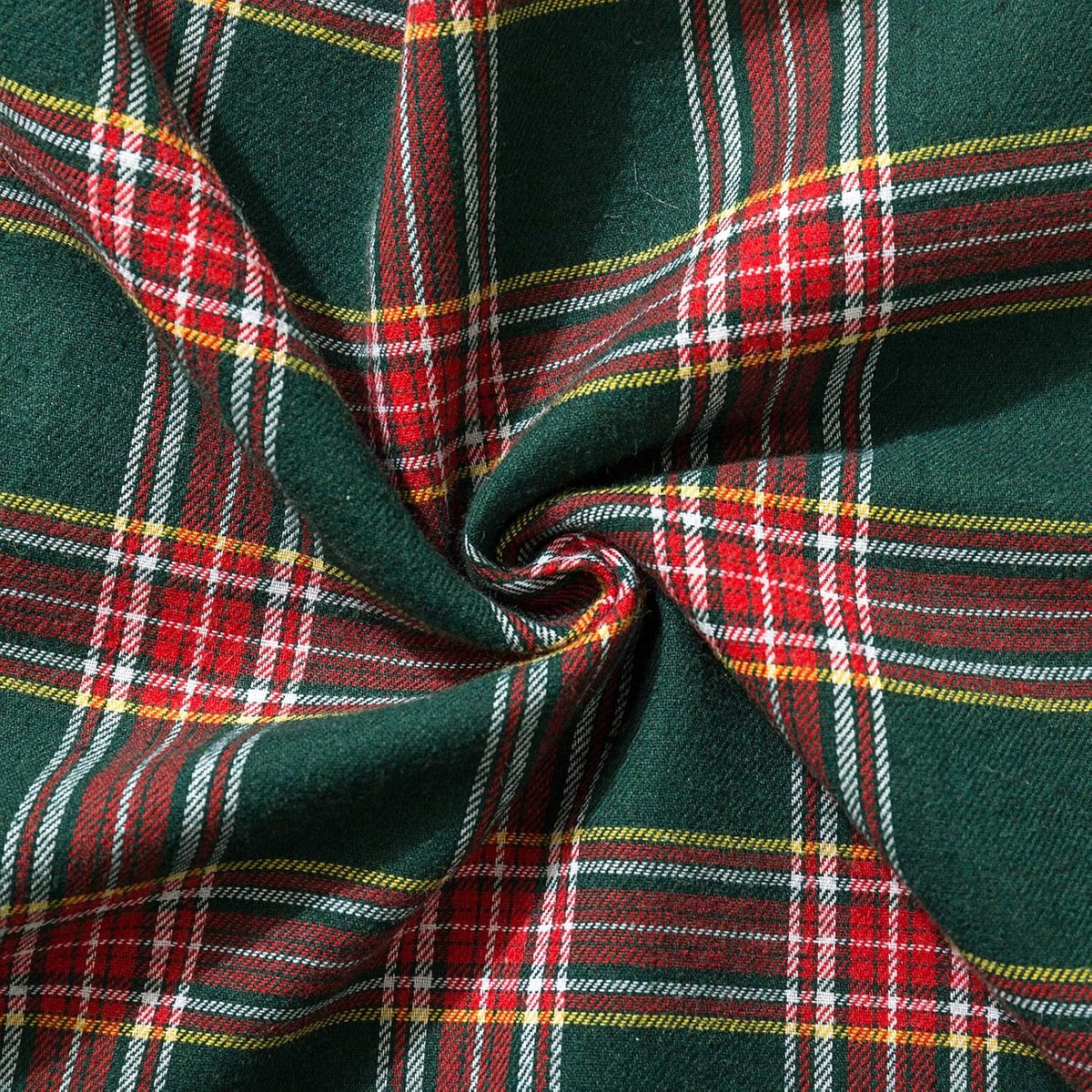 Pillowcase - Set of 2 - 40 x 40 cm cushion cover - indoor Christmas decoration - Christmas ornament - Christmas Pillowcase - Christmas Tartan Cushion Cover - Christmas Classic Tartan Cushion Cover - No core - Green & Red - Image 3