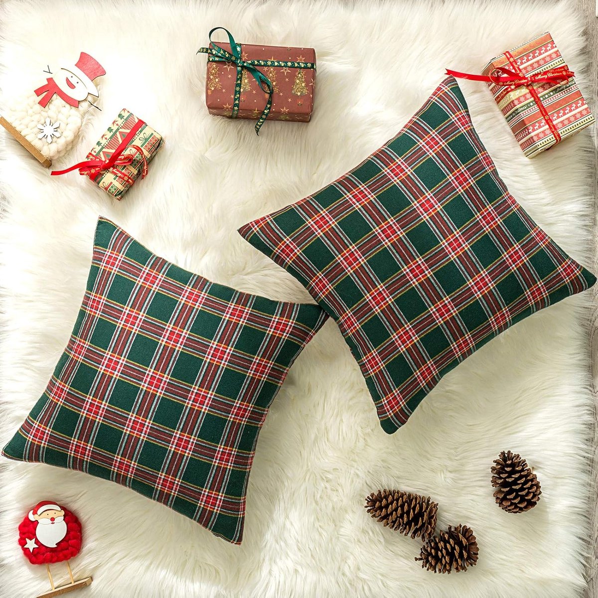 Pillowcase - Set of 2 - 40 x 40 cm cushion cover - indoor Christmas decoration - Christmas ornament - Christmas Pillowcase - Christmas Tartan Cushion Cover - Christmas Classic Tartan Cushion Cover - No core - Green & Red - Image 5