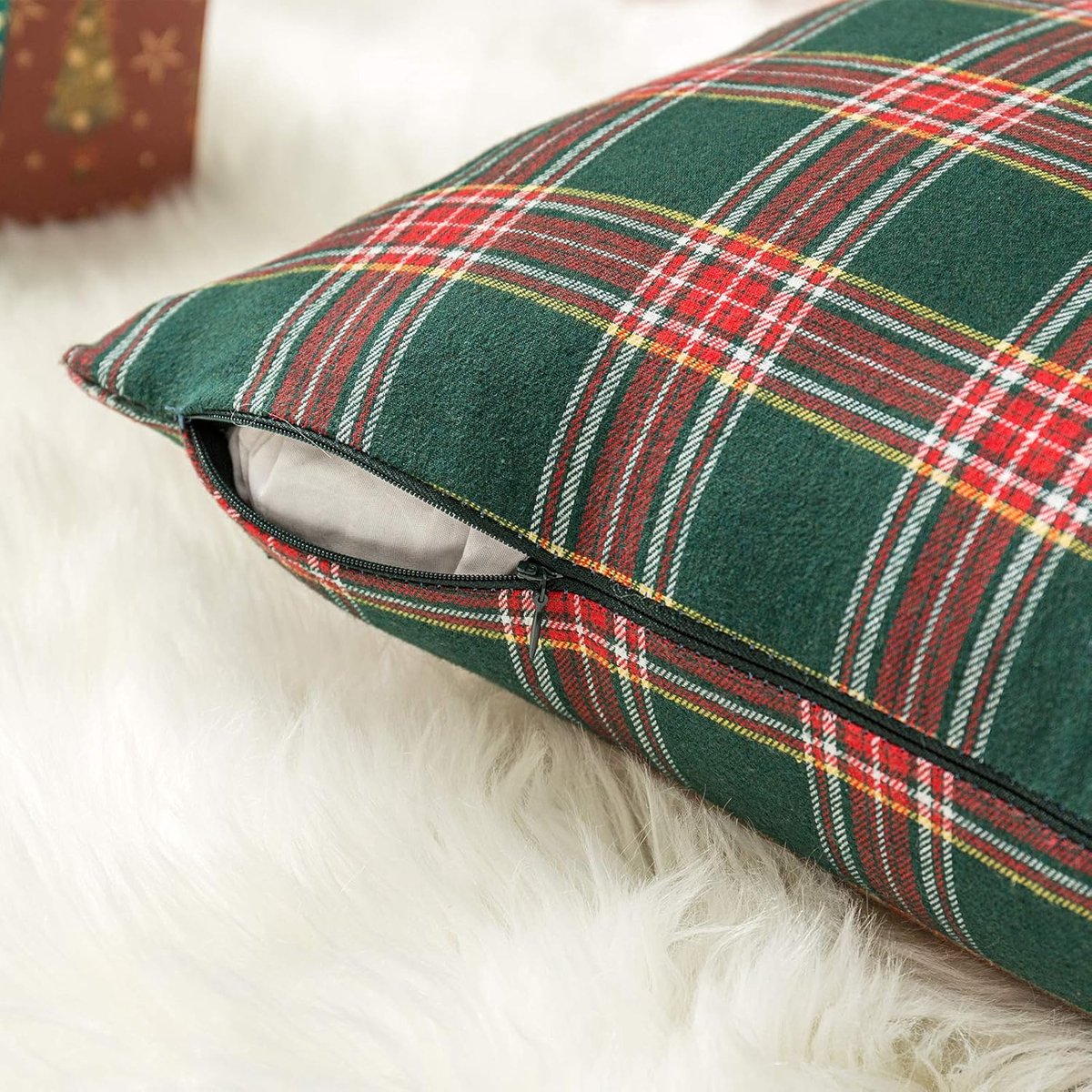 Pillowcase - Set of 2 - 40 x 40 cm cushion cover - indoor Christmas decoration - Christmas ornament - Christmas Pillowcase - Christmas Tartan Cushion Cover - Christmas Classic Tartan Cushion Cover - No core - Green & Red - Image 6