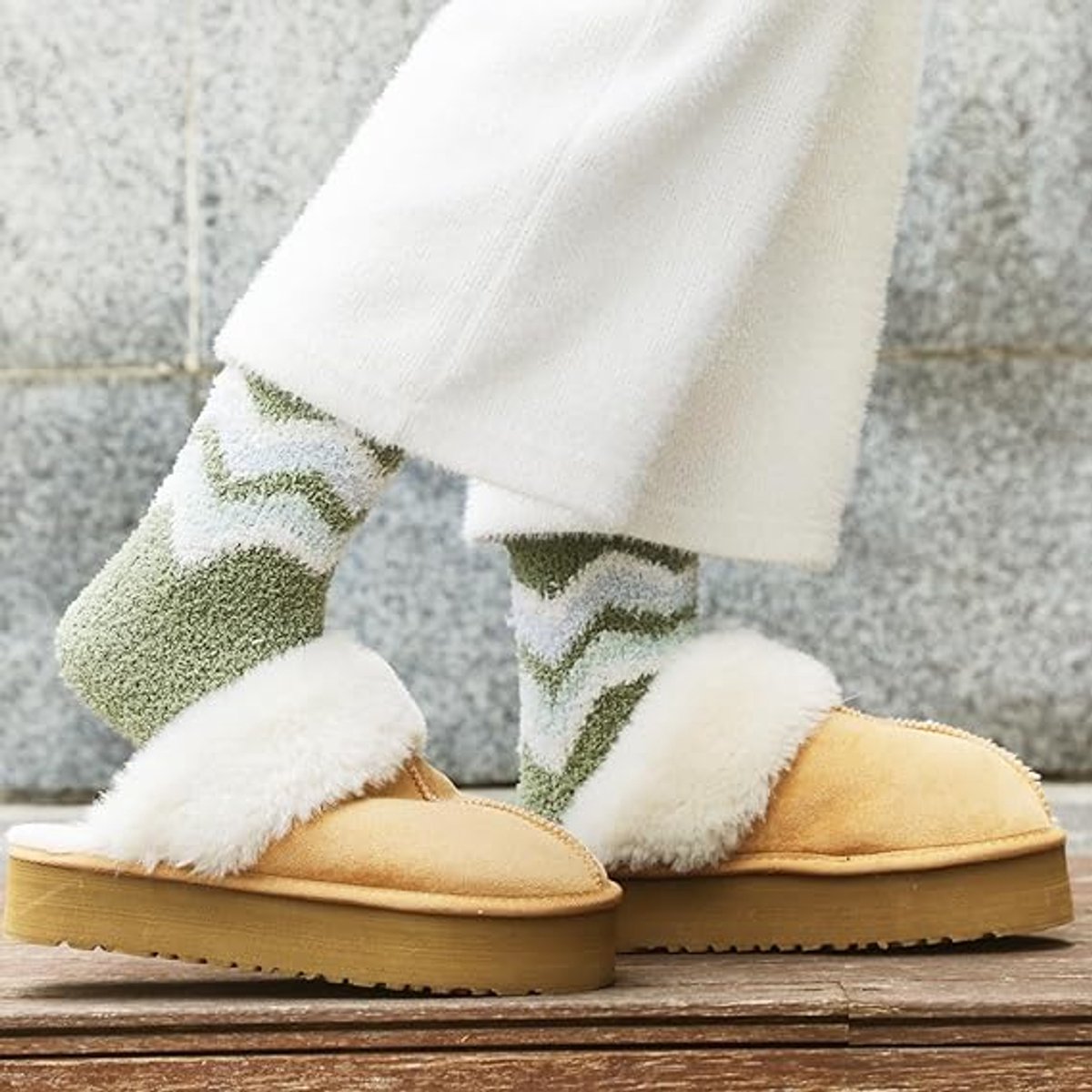 5 Pairs of Socks - women's socks - house socks - Warm Fuzzy Fleece Socks - Warm Winter Sock Set - Thick Socks - Winter Socks - Warm Socks - Sleep Socks - Heated Socks - keep warm - Plush and comfortable - thick plush socks - coral fleece - Image 5