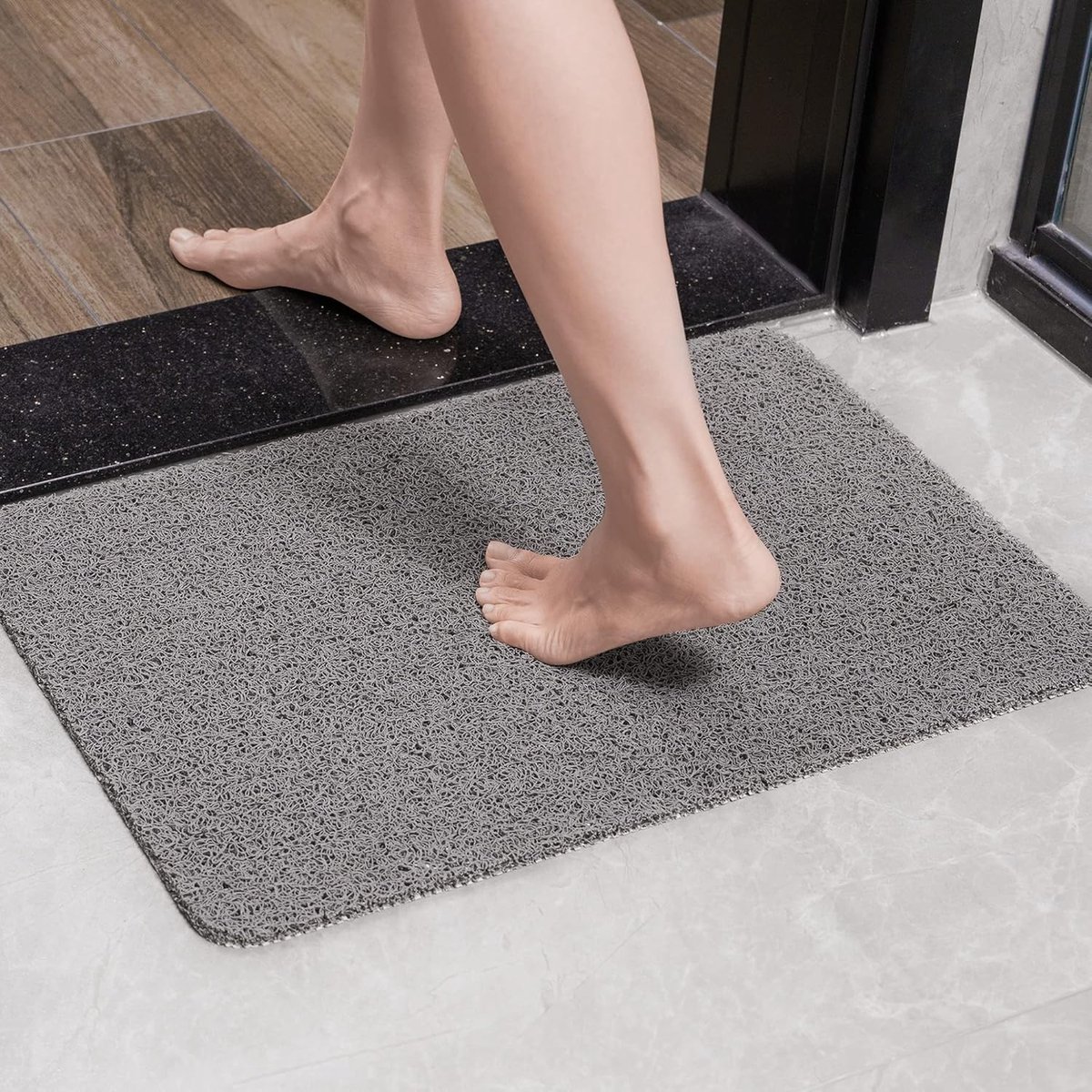 Non-slip shower mat - Non-slip bath mat - with drain - Non-slip water-permeable mat - Soft PVC loofah bath mat - Quick-drying - Grey - 40x60 cm - Image 3