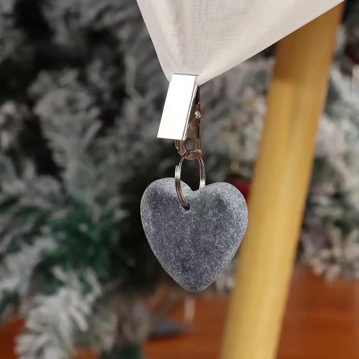 8-pack - Heart-shaped grey tablecloth weights with metal clip - Tablecloth stand and hanger stone - Image 4