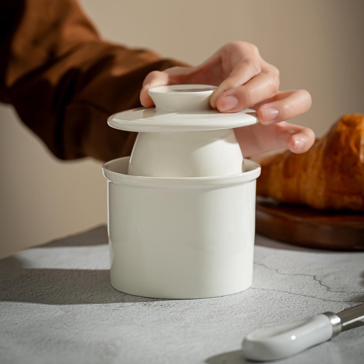Butter dish - Ceramic - Butter storage box - Butter dishes - Butter dish - Butter pot - With lid - For spreadable butter - White - Image 3