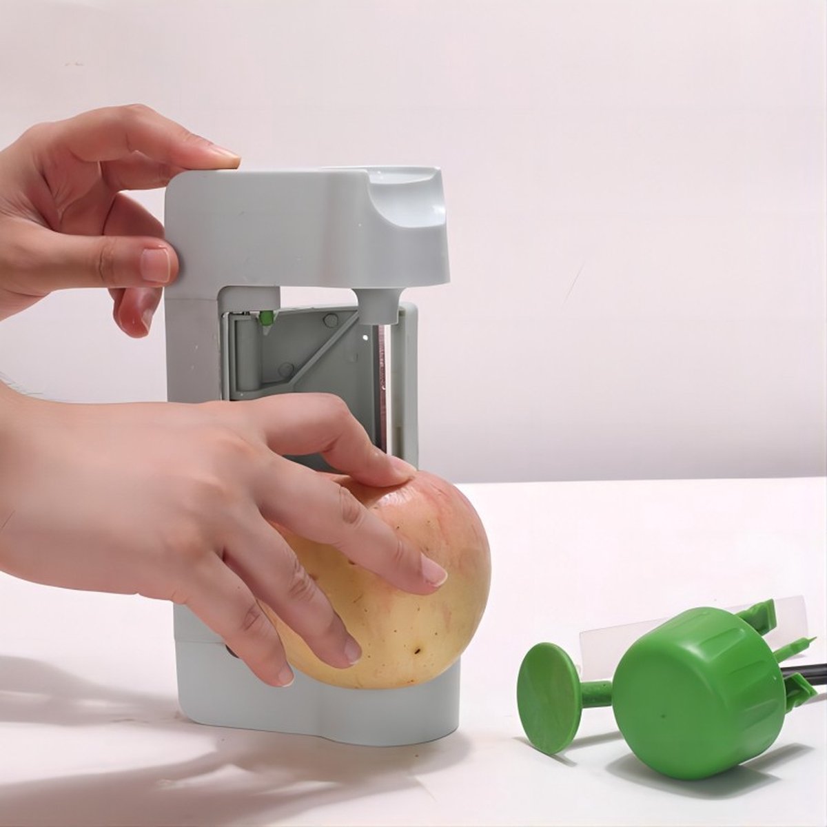 Vegetable Slicer - Spiral Slicer - Kitchen Slicer - Plastic - 22.5*10.5*5.5cm - Light Gray, Green - Image 2