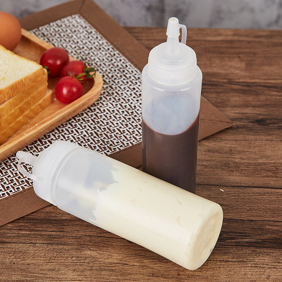 3 pieces - 360 ml - Squeeze bottle - dosing bottle - sauce bottles - Squeeze bottle for garnish, sauce or batter - sauce bottle - Garnish bottle - plastic - white - with spout cap - 6*6*20cm - Image 4