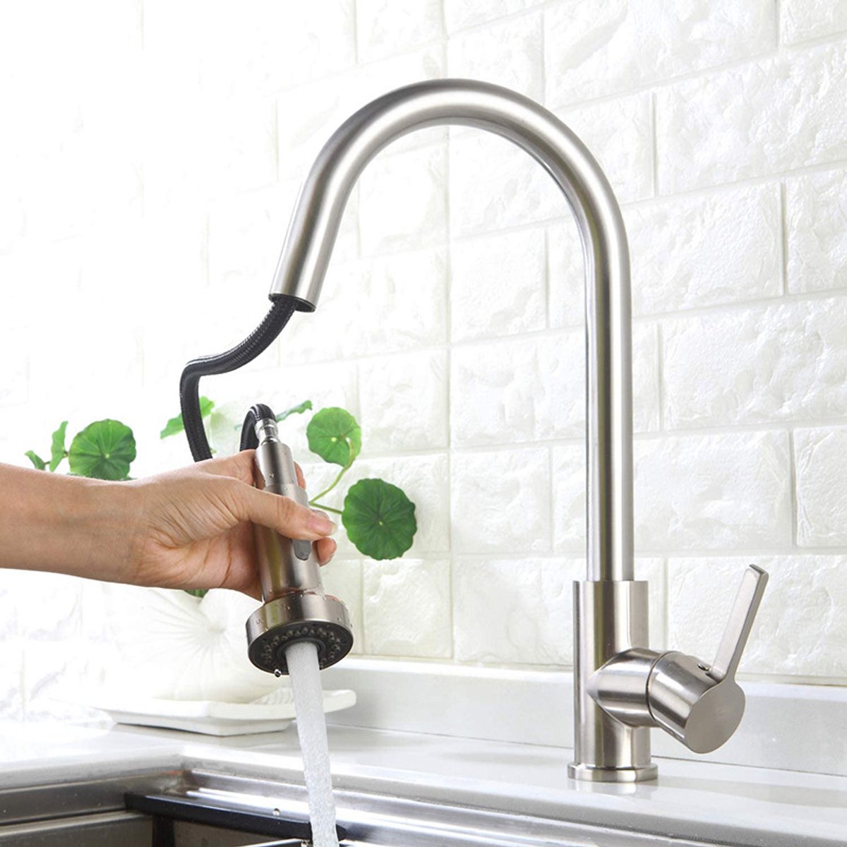 Extendable faucet head - Kitchen faucet head - Spray head - Faucet connector - Faucet attachment - Universal G1/2 - Faucet extension - 2-function - ABS chrome plated - silver - 100*52*52mm - Image 4