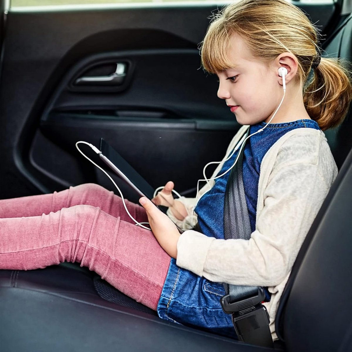 Seat belt buckle - 2 pieces - To lock the seat belt buckle - Seat belt protector child - Universal - Seat belt cover child - Black - Image 4