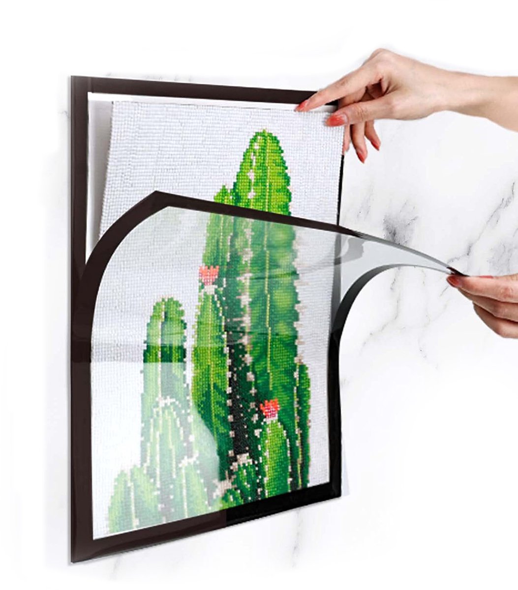 Magnetic frame for diamond painting 30x40 cm - Self-adhesive - 2 pieces - Image 1