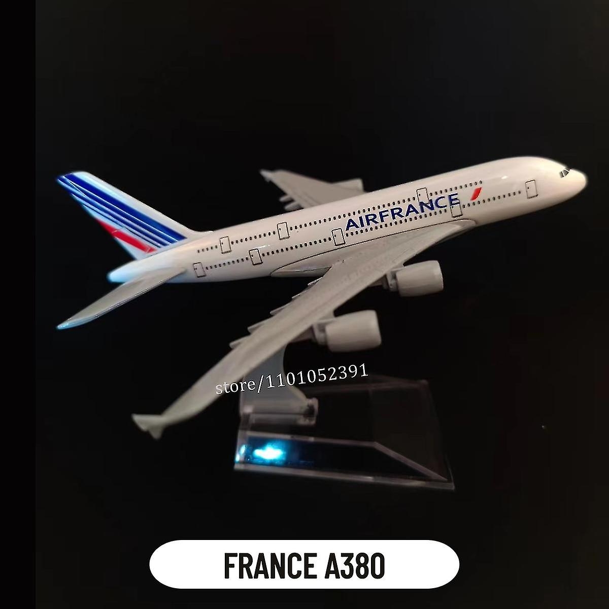 DHL Boeing 757 1:400 Scale Diecast Metal Airplane Replica Model - Image 5
