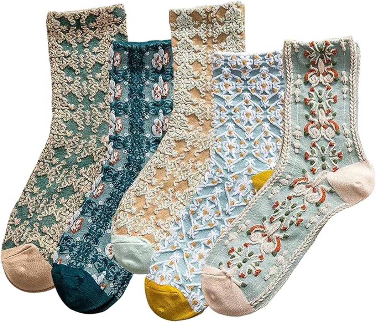 5 pairs of cotton socks for women - retro floral pattern - warm socks - lounge socks - autumn and winter socks - socks with 3D relief design - Image 1