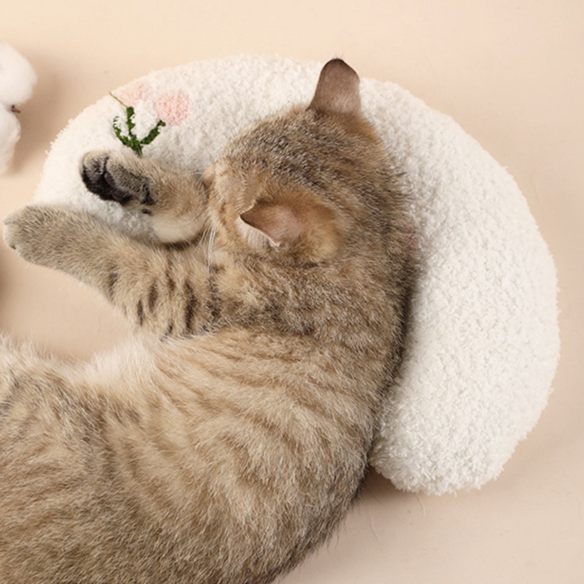 Pet Cushion - Soft Plush Pet Cushion - Cute Patterned Pet Mat - Comfortable Neck Support - Suitable for Cats and Dogs - White - Image 1
