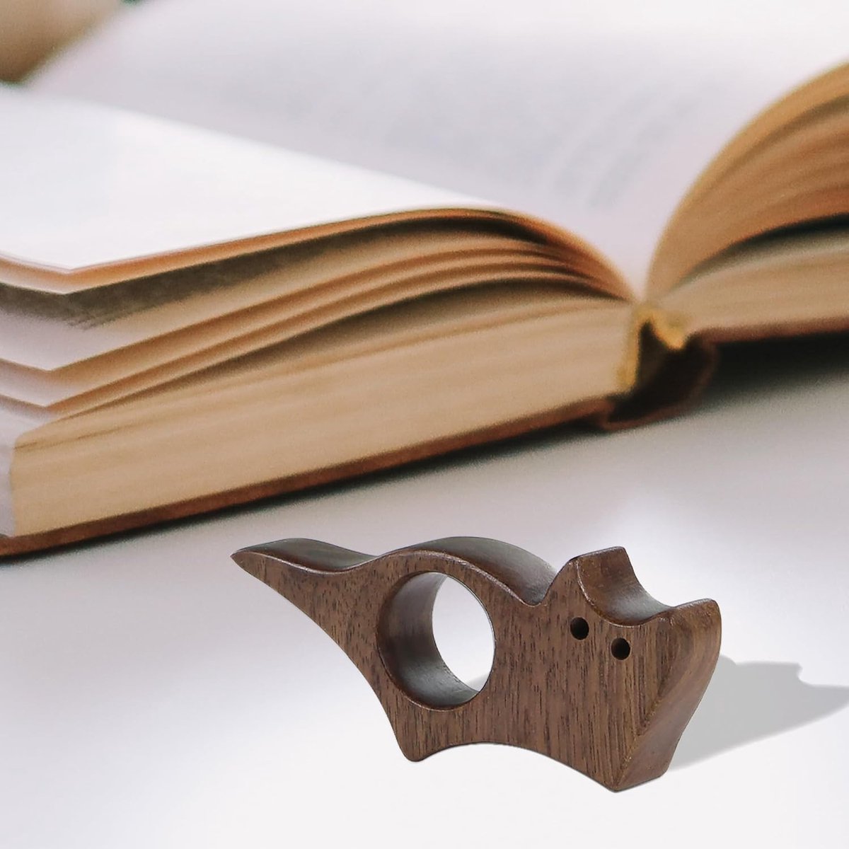 Book Binder - Cat-shaped book binder - Smooth walnut bookshelf - Thumb-shaped book binder - Reading aid - Ideal gift and reading accessory for book lovers - Gift for book lovers and literature enthusiasts (S) - Image 2