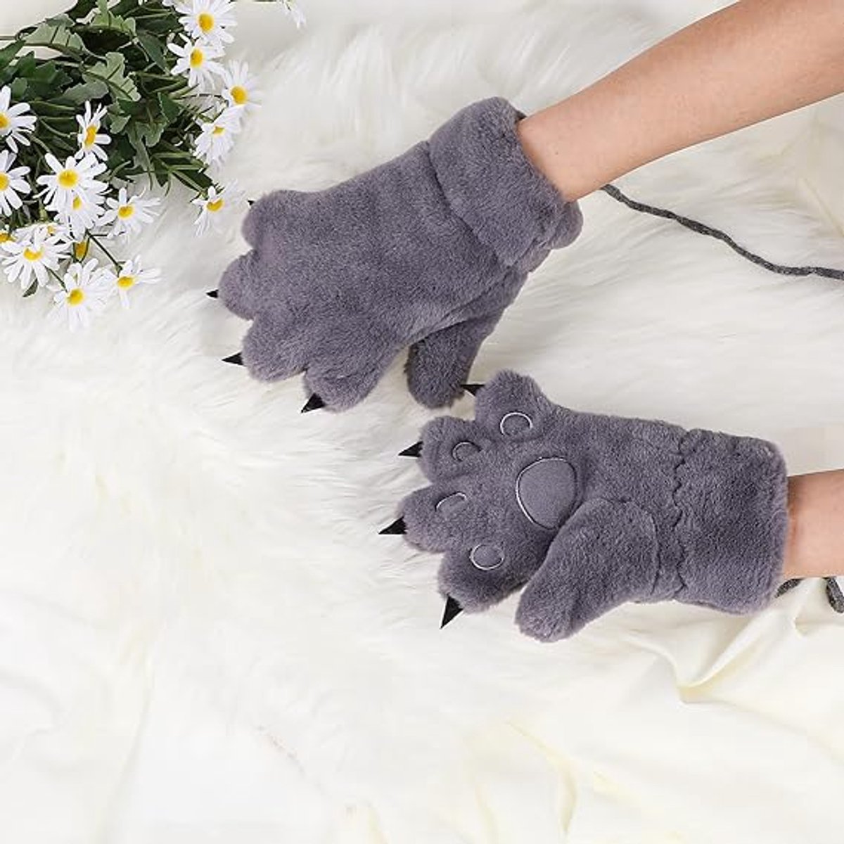 Gloves - 1 pair - Winter gloves - Cartoon gloves - Neckband - Children's gloves - Warm gloves - Plush gloves - One size（Gray） - Image 4