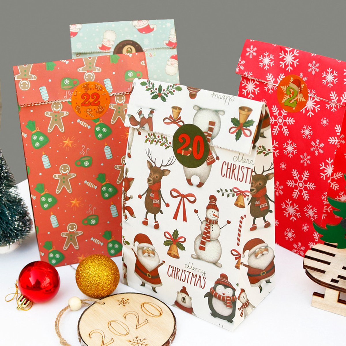 Christmas wrapping paper - 24 pieces - Christmas gift bags, Christmas stickers, Advent calendars, paper bags and wrapping bags - Christmas gift bags - Christmas candy bags - Image 3