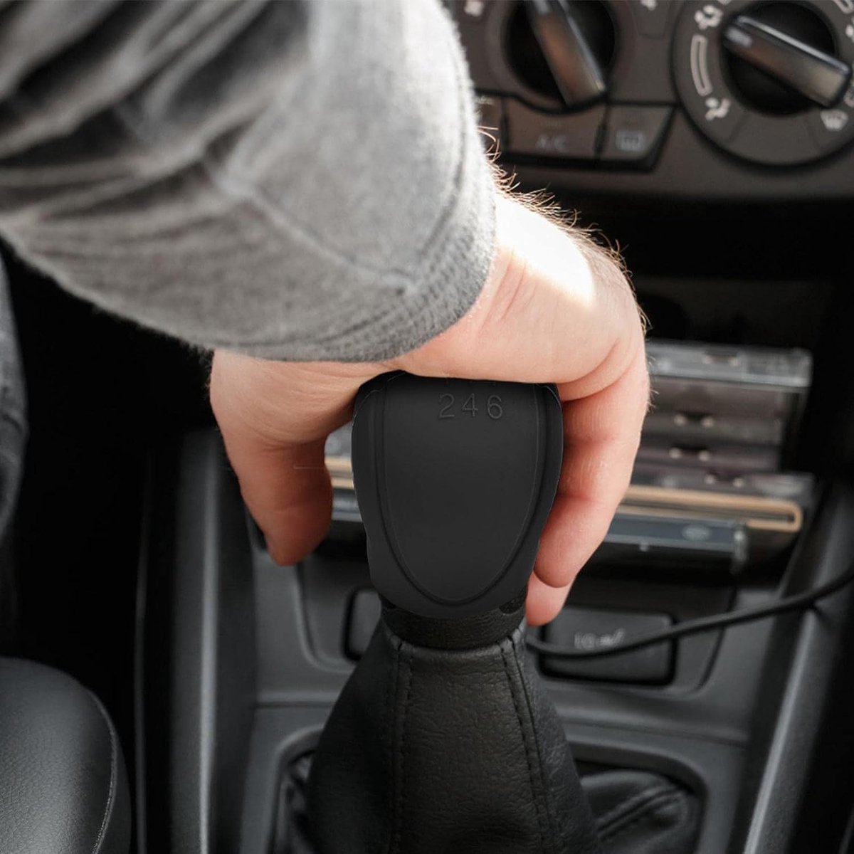 Transmission Lever Cover - Car Gear Shift Knob Cover - Car Gear Shift Knob Protective Cover - Car Round Soft Silicone Anti-slip Gear Shift Knob Cover - Black - Image 4