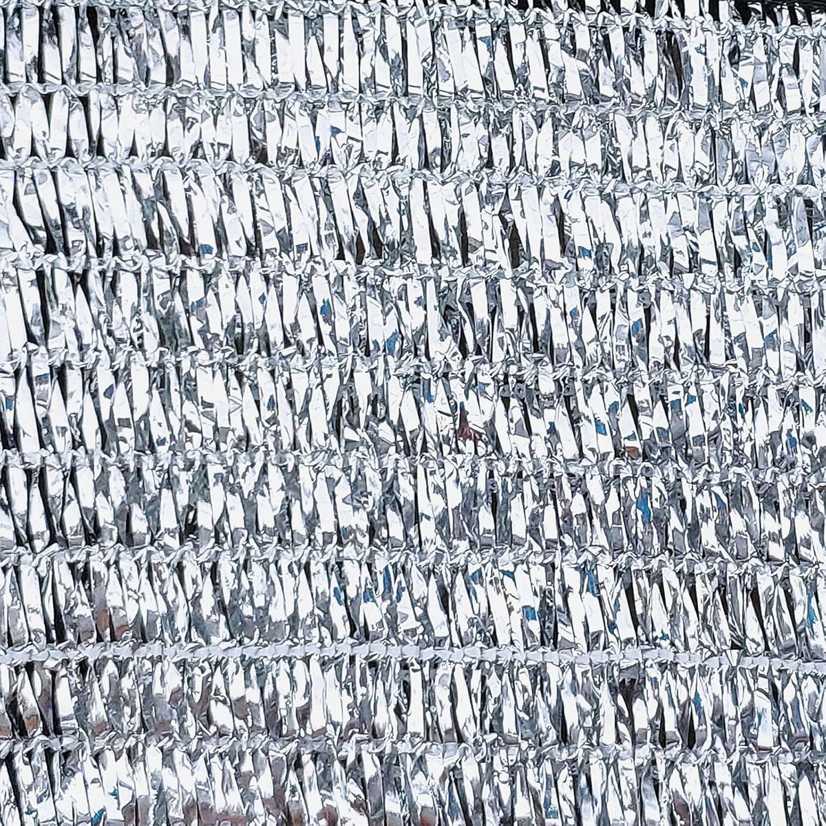 Reflective Aluminum Curtain Net with Eyelets - Sun Protection Cover - 6.5 ft x 6 ft - Image 3