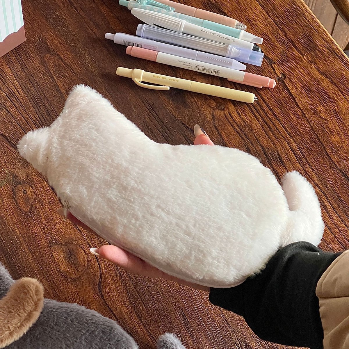 Student Storage Box - Pencil Case - Makeup Bag - Cute Cat-Shaped Storage Bag - Creative Cat-Shaped Storage Bag - Lightweight and Portable - Suitable for School, Office, and Travel（White） - Image 1