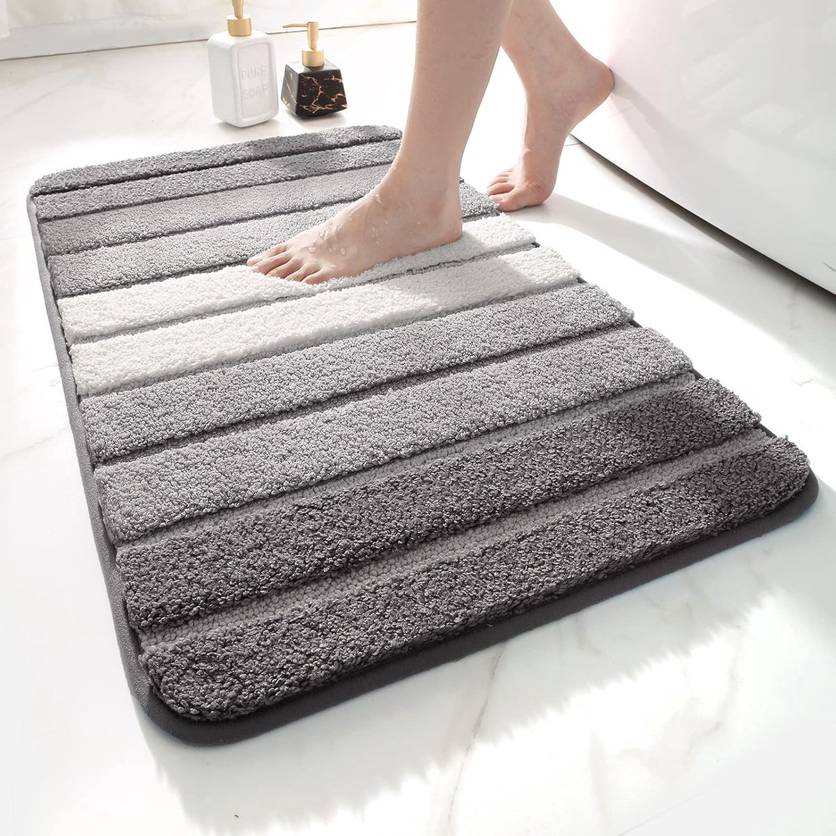 Living room carpet - Bathroom carpet - Non-slip bath mat - 40 x 60 cm - Absorbent underlay - Machine-washable carpet with soft water microfiber - Suitable for bathtubs, showers, Gray - Image 1