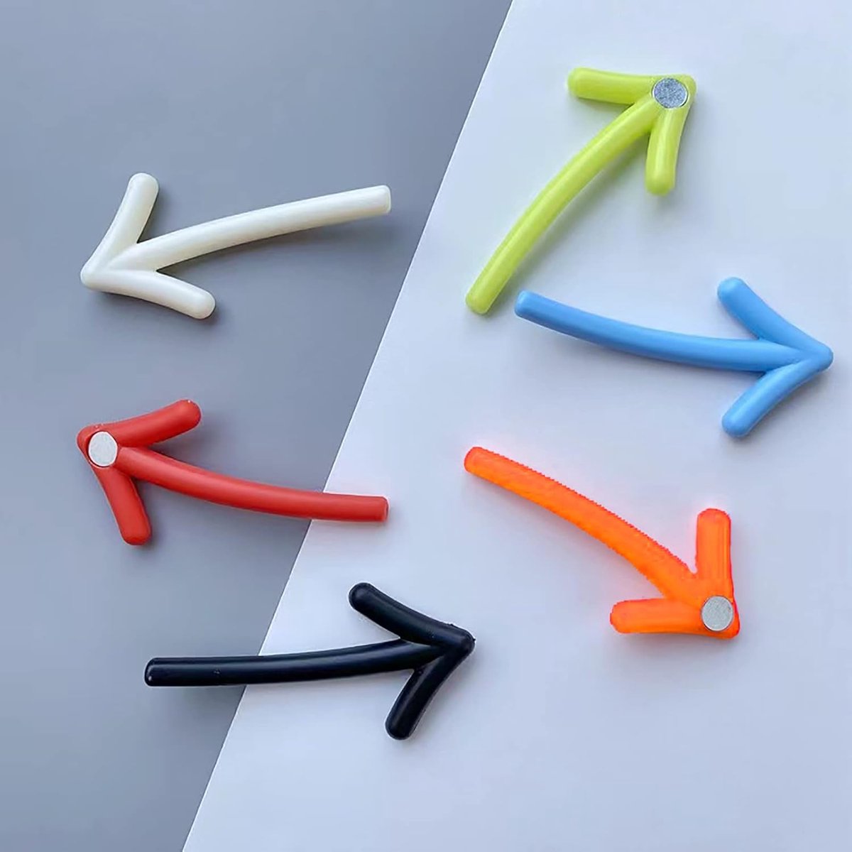 3D Arrow-Shaped Magnetic Notes - Fridge Magnets - 12-Piece Set for Whiteboard & Fridge - 2 Pieces in Each Color - Image 1