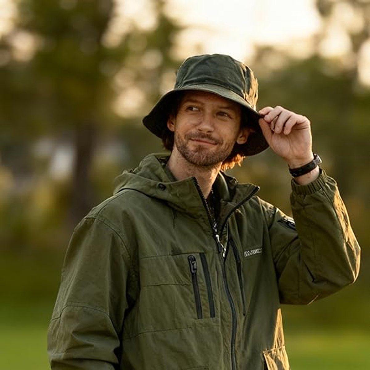 Hat - Sun Hat - Outdoor Jungle Hat - Foldable Bucket Hat - Rain Hat - Unisex - With Removable Chin Strap - 2-Piece (Black + Brick Red) - Image 3