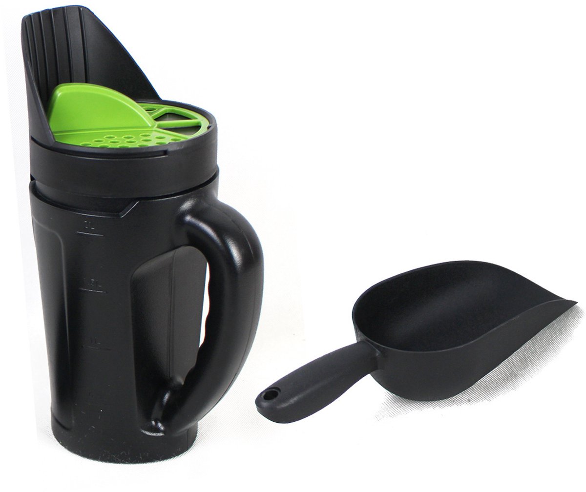 Hand spreader for seed and salt - planting machine for vegetable seeds - spreader for snow salt - adjustable outlet (3 positions) - including scoop - 2.5 liters - For lawn, garden and driveway - Image 1