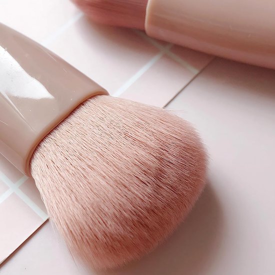 5-Piece Mini Makeup Brush Set with Mirror – Compact Travel Makeup Brushes for Foundation, Powder, Blush & Eyeshadow (Pink) - Image 4