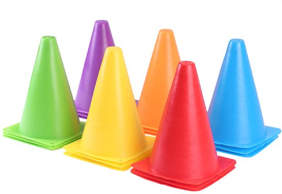 18 pieces of training equipment for outdoor sports - obstacle course for soccer training - cone markers for soccer training - Image 1