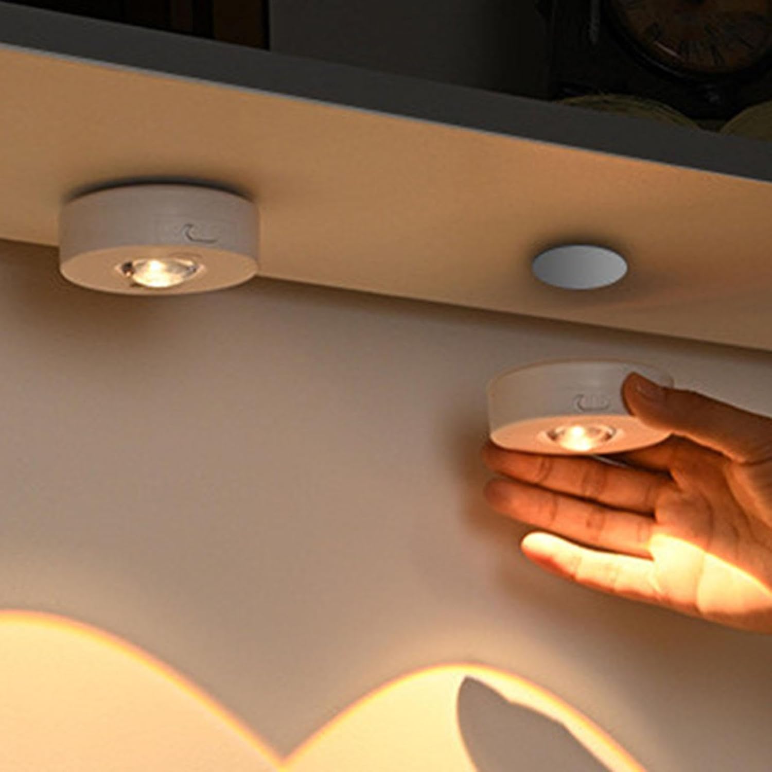 LED Cabinet Light - Rechargeable Bar Lamp with Dimmer and Remote Control - 500mAh USB Dimmable Recessed Light - Suitable for Kitchen, Bedroom, etc. - Image 3