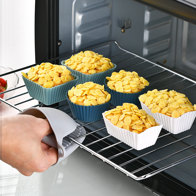 Silicone Muffin Mold Set - 12 Pieces - Reusable Cupcake Molds - Round, Square & Rectangular - Blue - Image 3