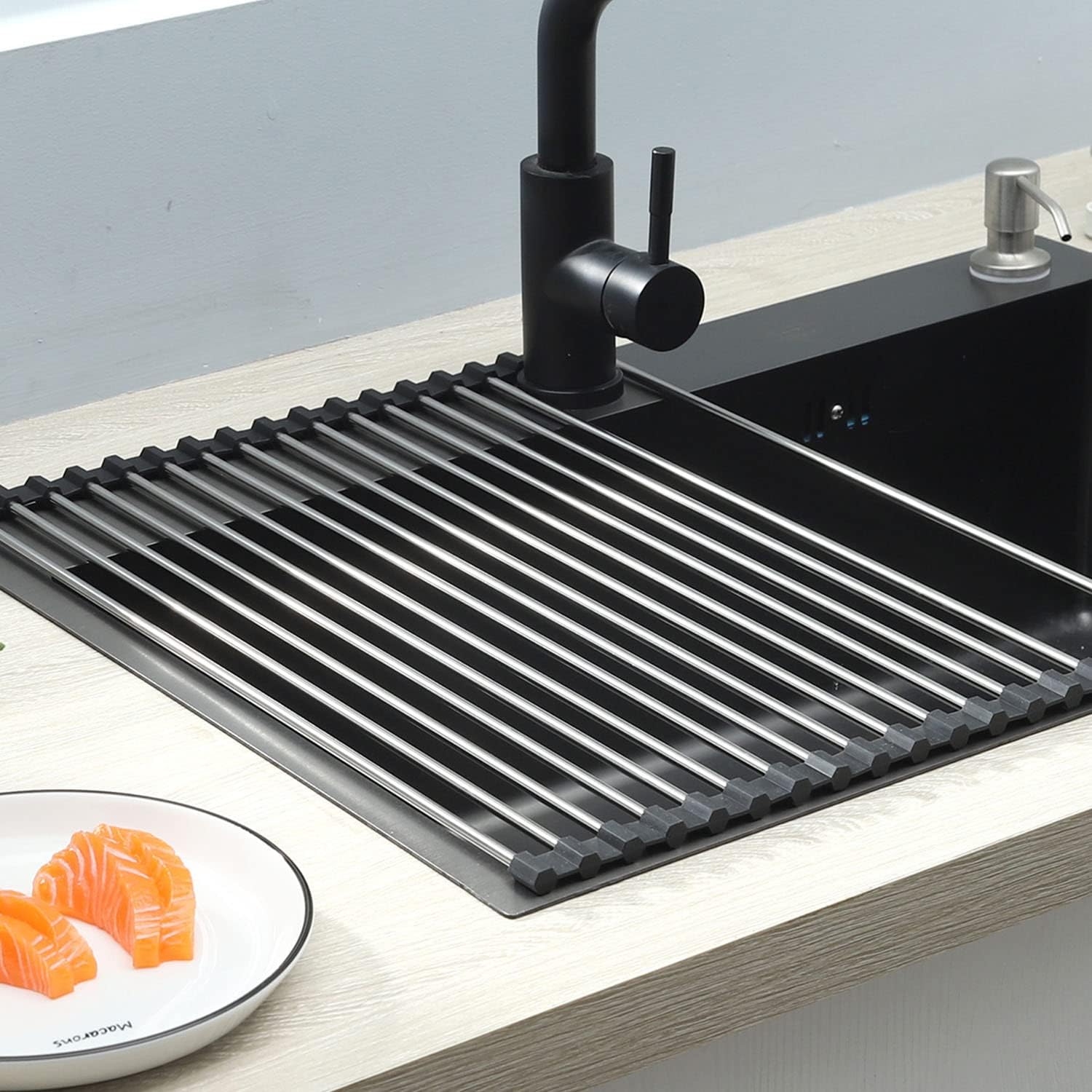 Roll-up Dish Draining Rack Black - 43 x 35 cm - Sink Roll Mat - Draining Grid for Dishes & Vegetables - Image 1