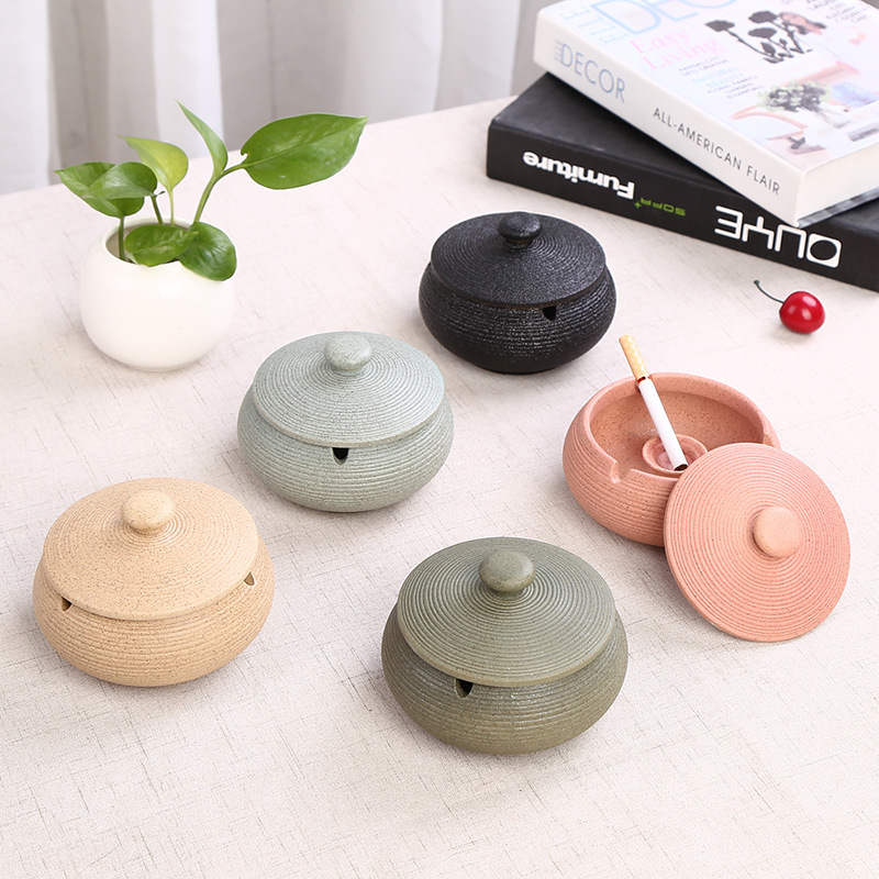 Ceramic Ashtray with Lid - Red - Wind Ashtray for Outdoor & Indoor Use - Glazed Earthenware - Image 2