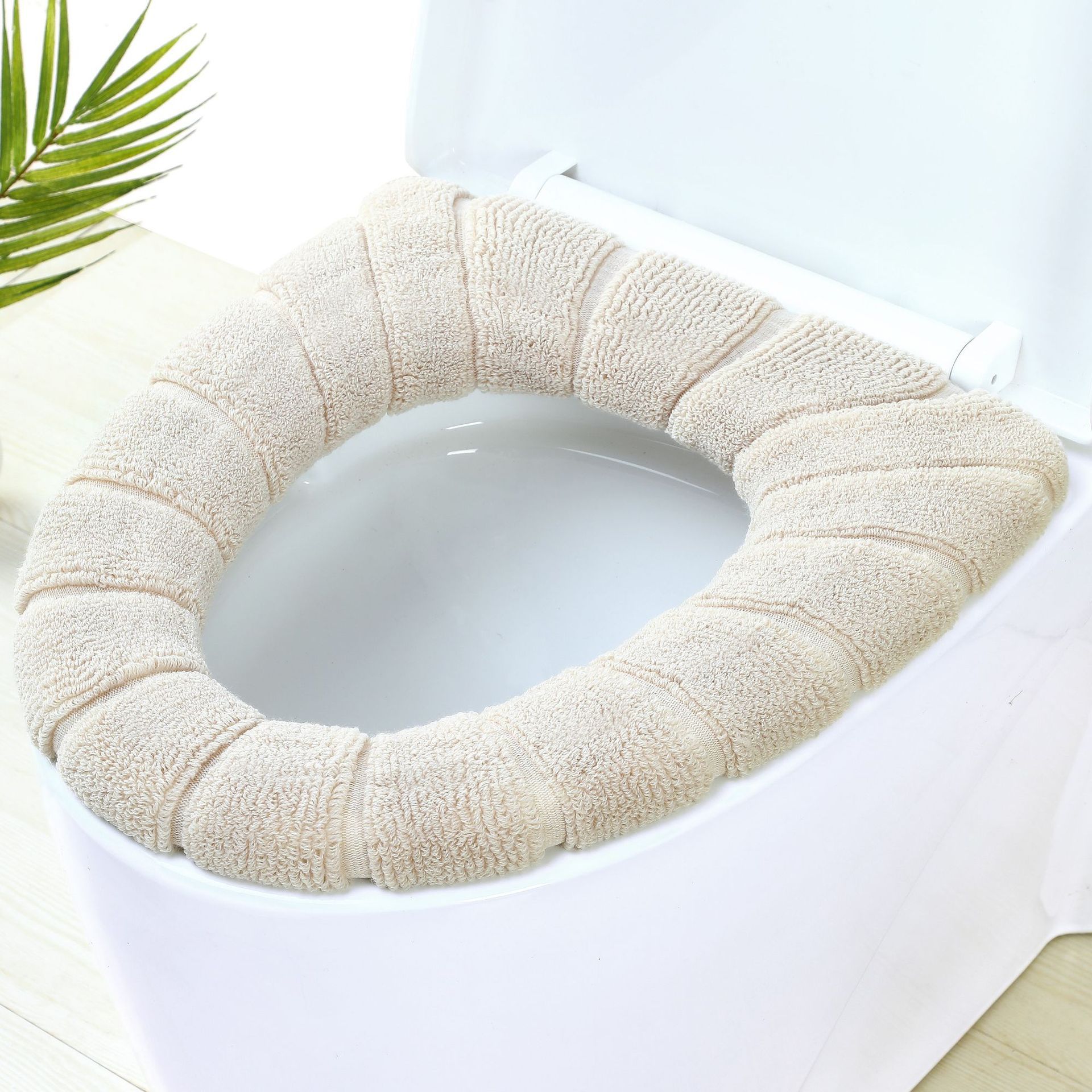 Toilet Seat Warm Cushion – Thick Toilet Seat Cover – Soft O-Shape Seat Cover Protector – Removable & Washable – Universal Size – Pack of 4 - Image 4