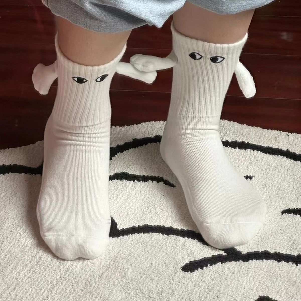 White and Black Magnetic Couple Socks 2 Pairs, Cute Hand-Holding Design with Magnets, Soft Breathable Cotton for Fun Gifts and Party Favors - Image 4
