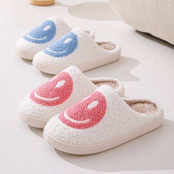 Pink Smiley Face Slippers for Women, Cute Emoji Design with Non-Slip TPR Rubber Sole, Soft Faux Fur Thick Fleece Lining for Warmth Size 38-39 - Image 4