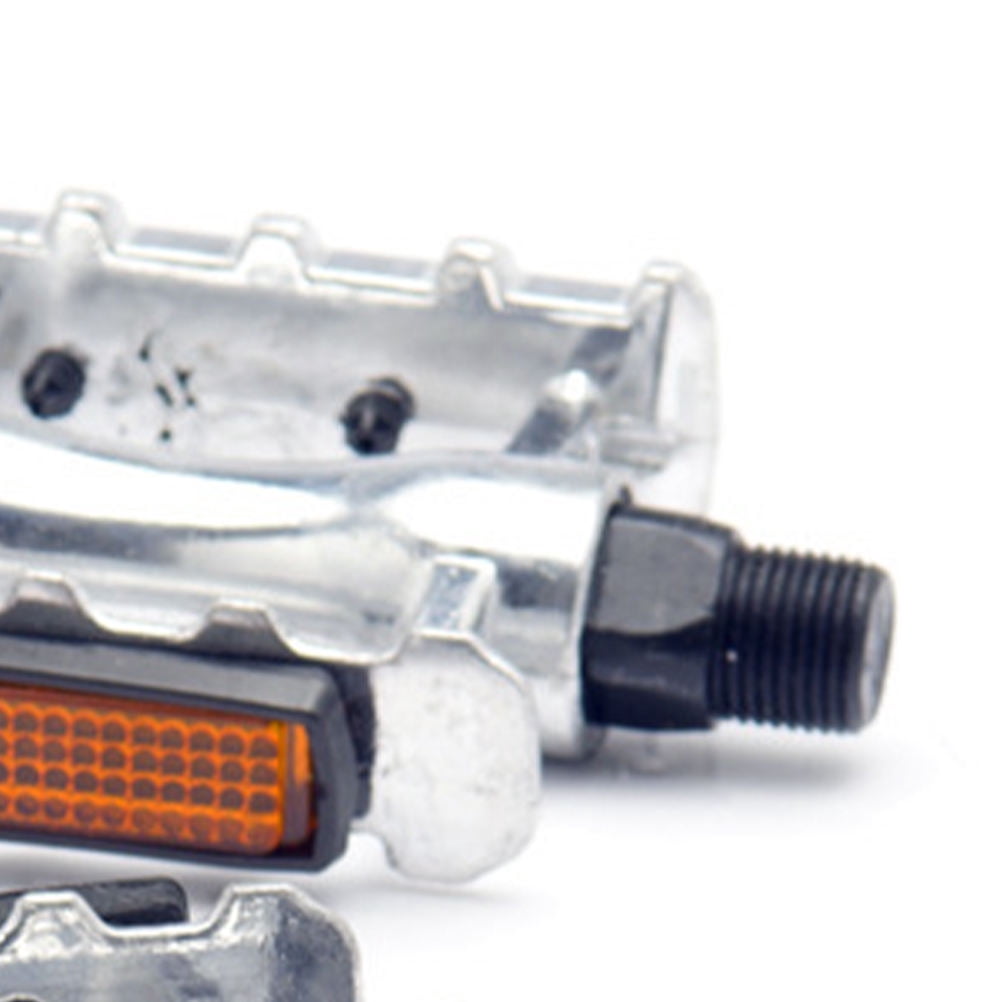 Worgeous 1 Pair of Silver Aluminum Alloy Mountain Bike Pedals with Anti slip Spikes - Image 5